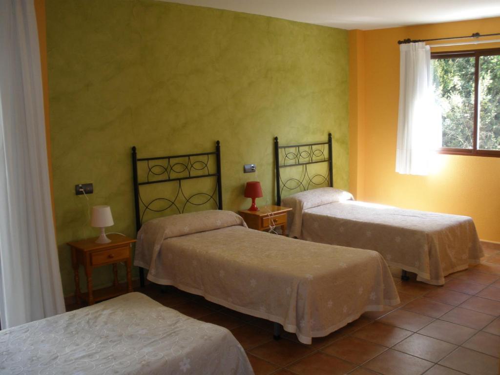 Hotel Restaurante Vinas Viejas Fuentes de Ayodar Ruang foto