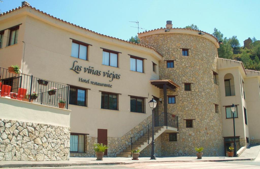 Hotel Restaurante Vinas Viejas Fuentes de Ayodar Bagian luar foto