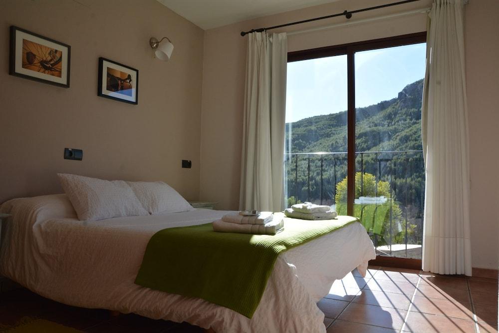 Hotel Restaurante Vinas Viejas Fuentes de Ayodar Bagian luar foto